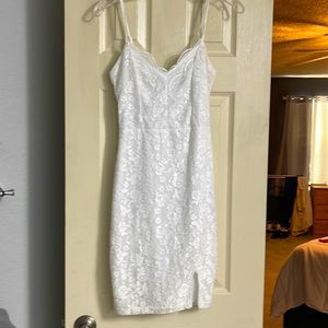 Worn once been dry cleaned since wear, pregnant , very sexy wear